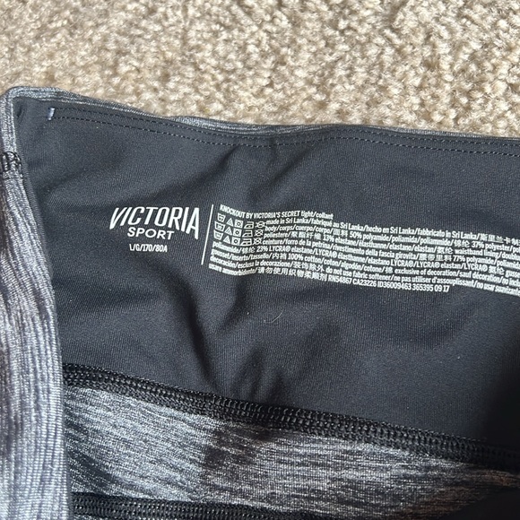 Victoria’s Secret VSX knockout tight grey Heather black pockets legging large - Picture 6 of 10